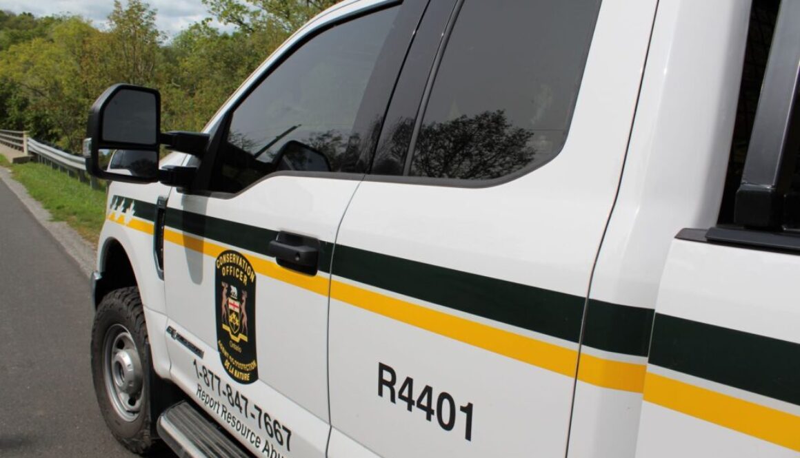 MNR Conservation officer vehicle supplied (1)