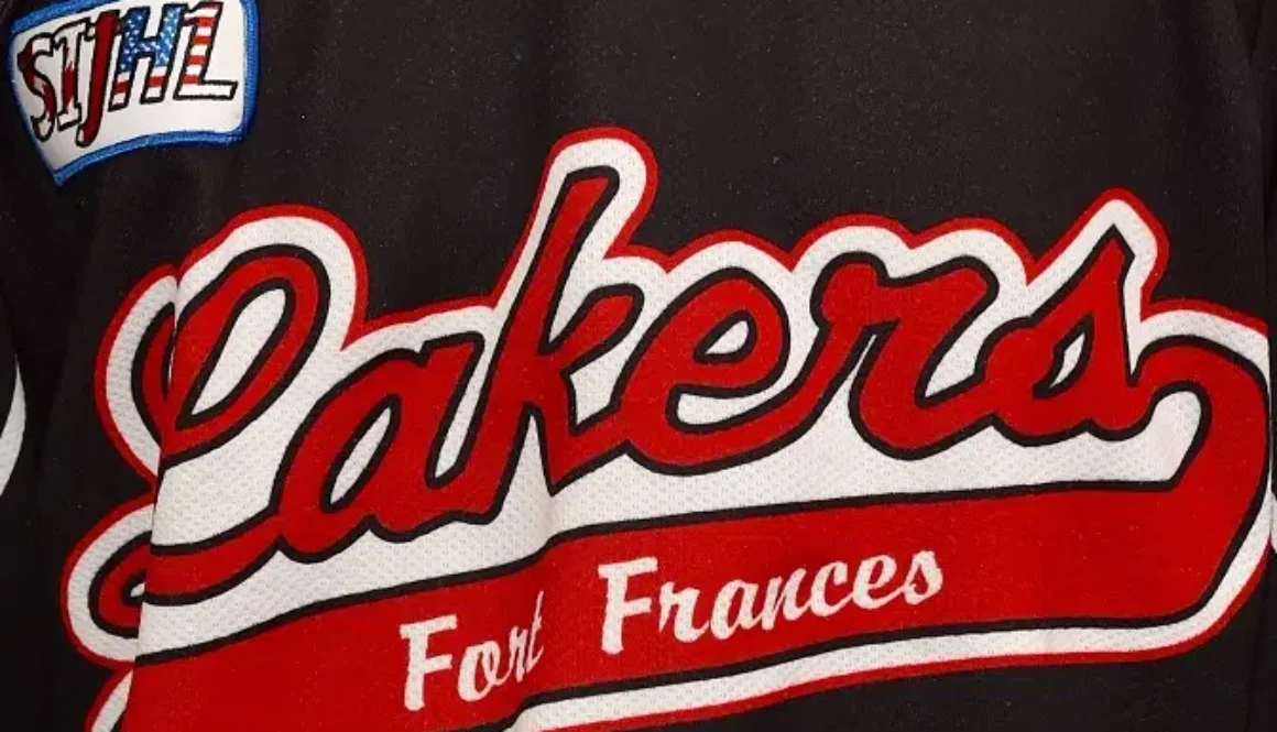 fort-frances-lakers-sweater-2016