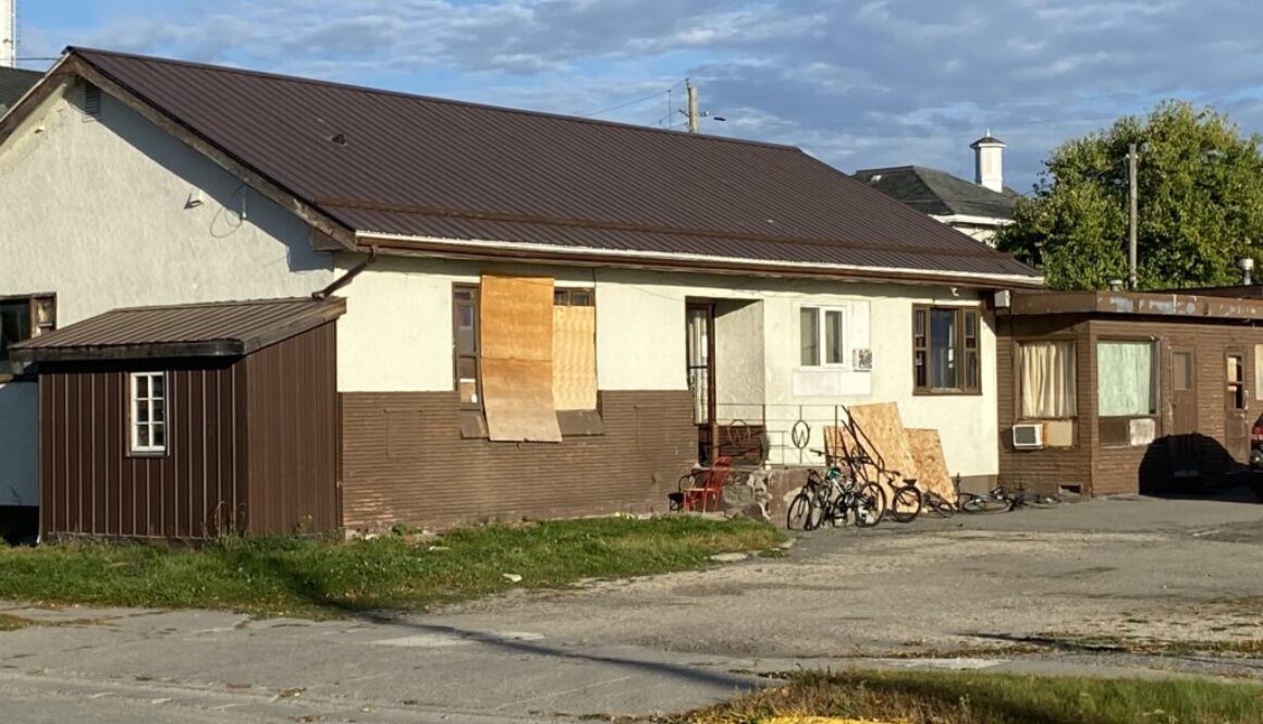 Home behind Nugget fire Oct 1 2025 (3)