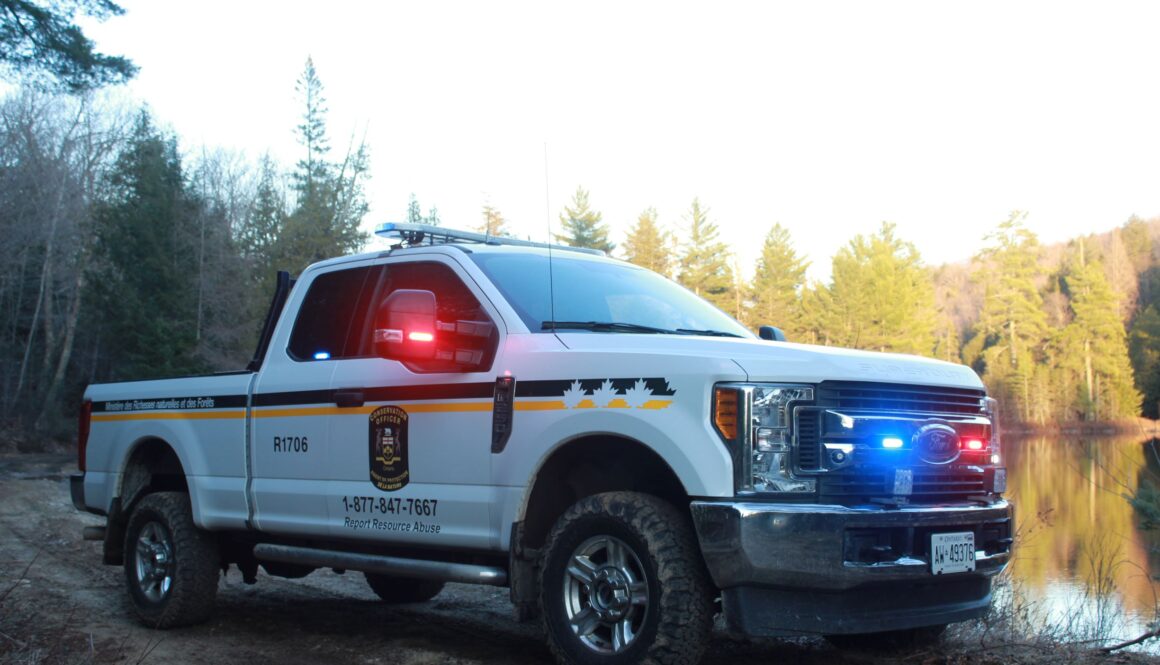 MNRF Conservation Officer vehicle supplied (7)
