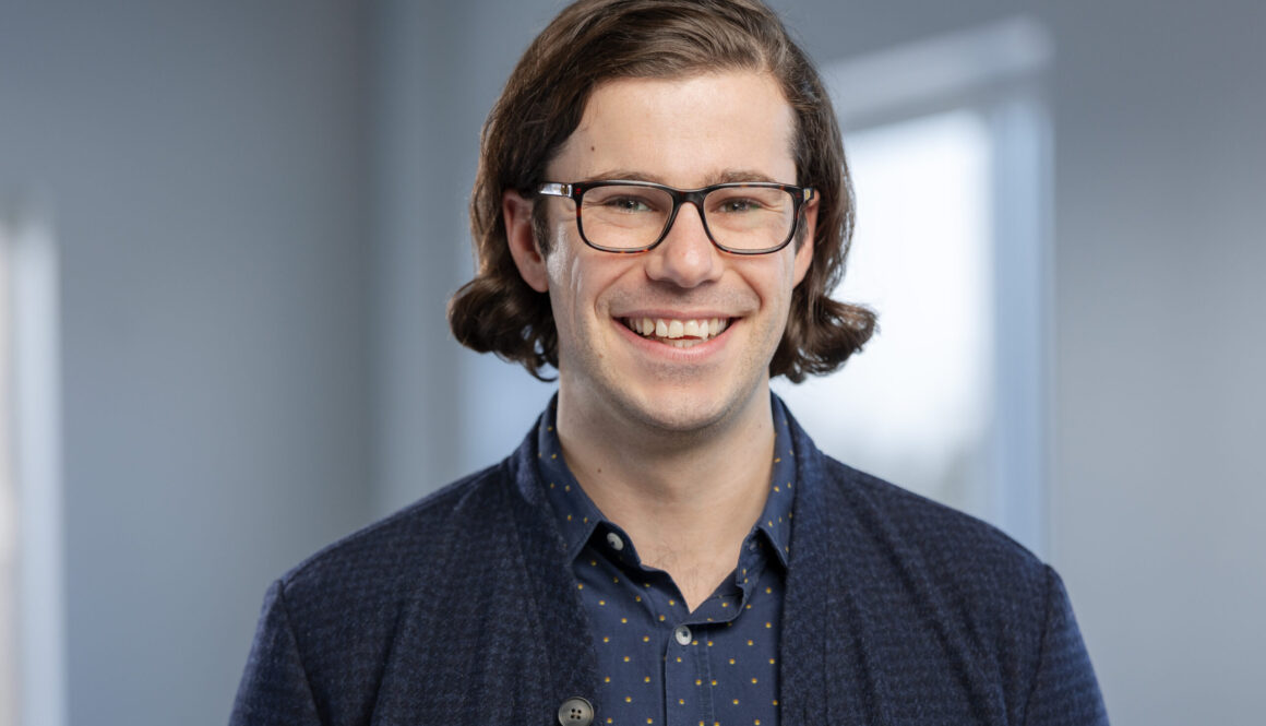 Ethan MacLeod Headshot